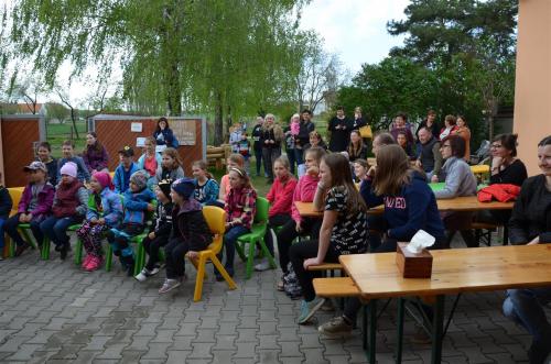 Otevírání nové zahrady v přírodním stylu - Mateřská škola (24.4.2019)